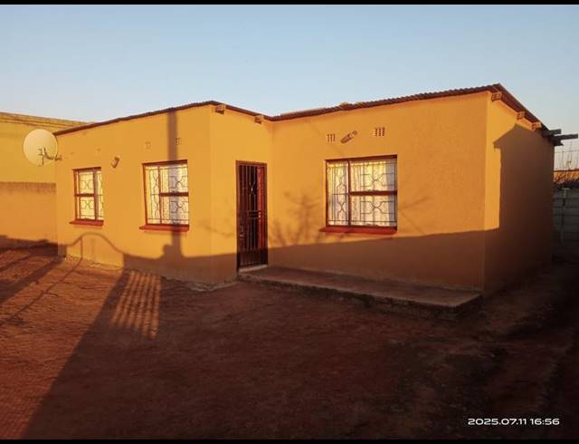 2 BEDROOM HOUSE FOR SALE IN GELUKSDAL EXT 2